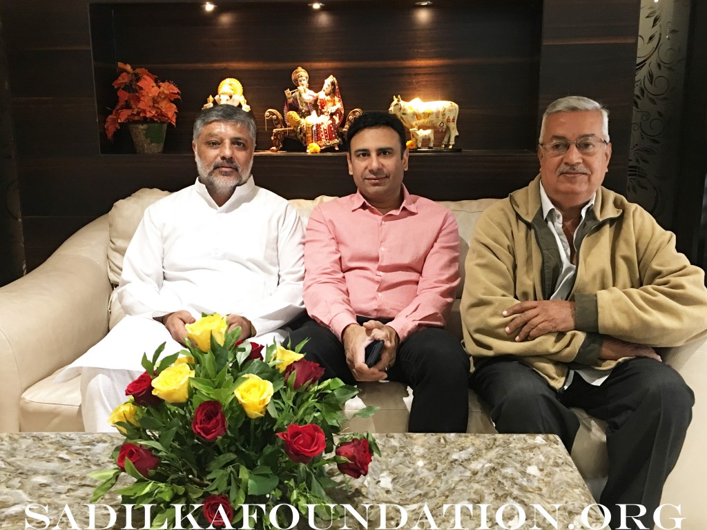 Dr. M Gupta discusses success of Camp Bharuch with Mr. Thakkur and Mr. Harijani